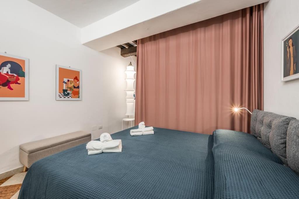 Casa Camilla - Arty Suite Nel Centro Storico ปาร์มา ภายนอก รูปภาพ